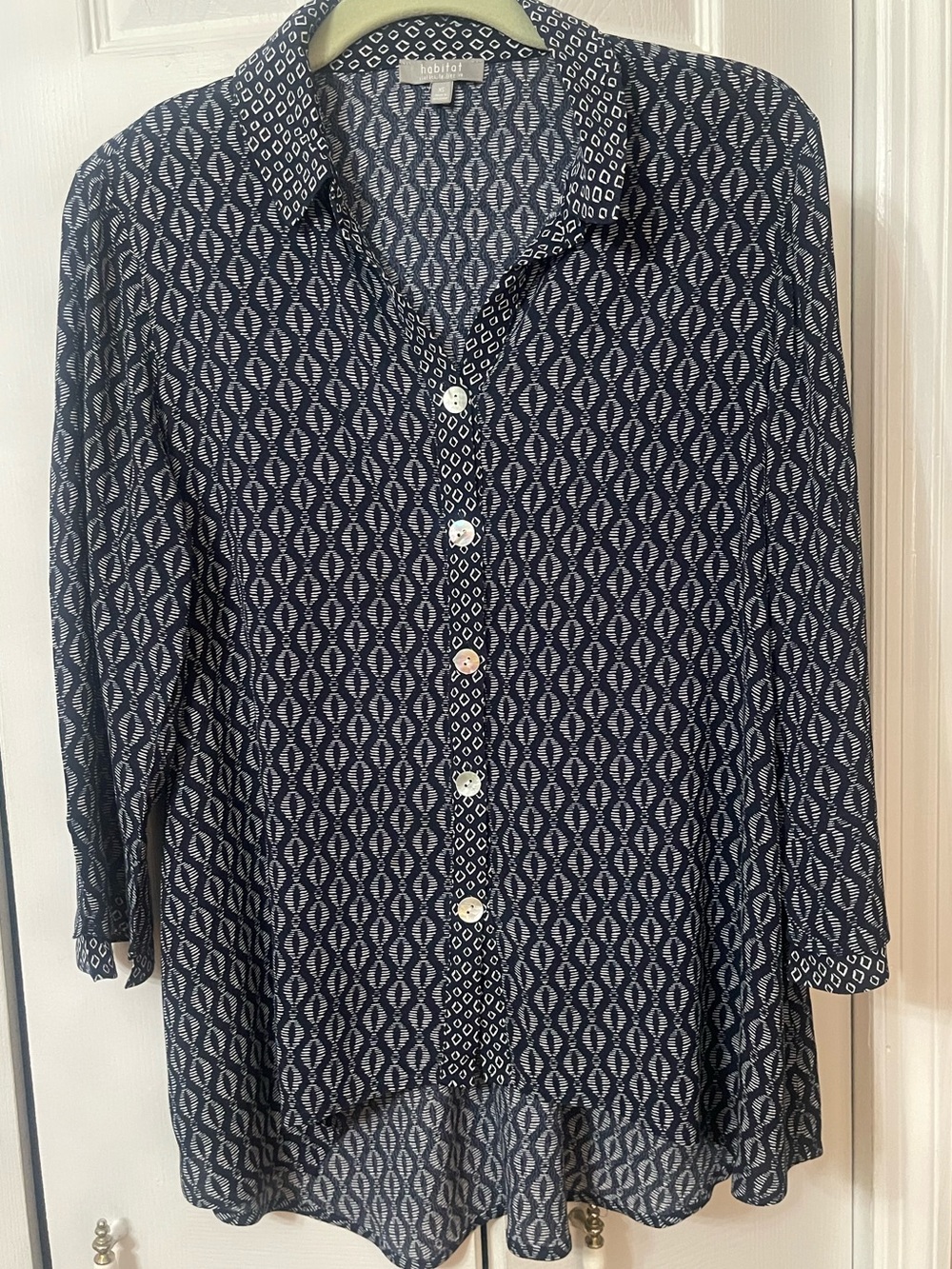 Habitat black and white geometric print button-down tunic Size X-Small EUC